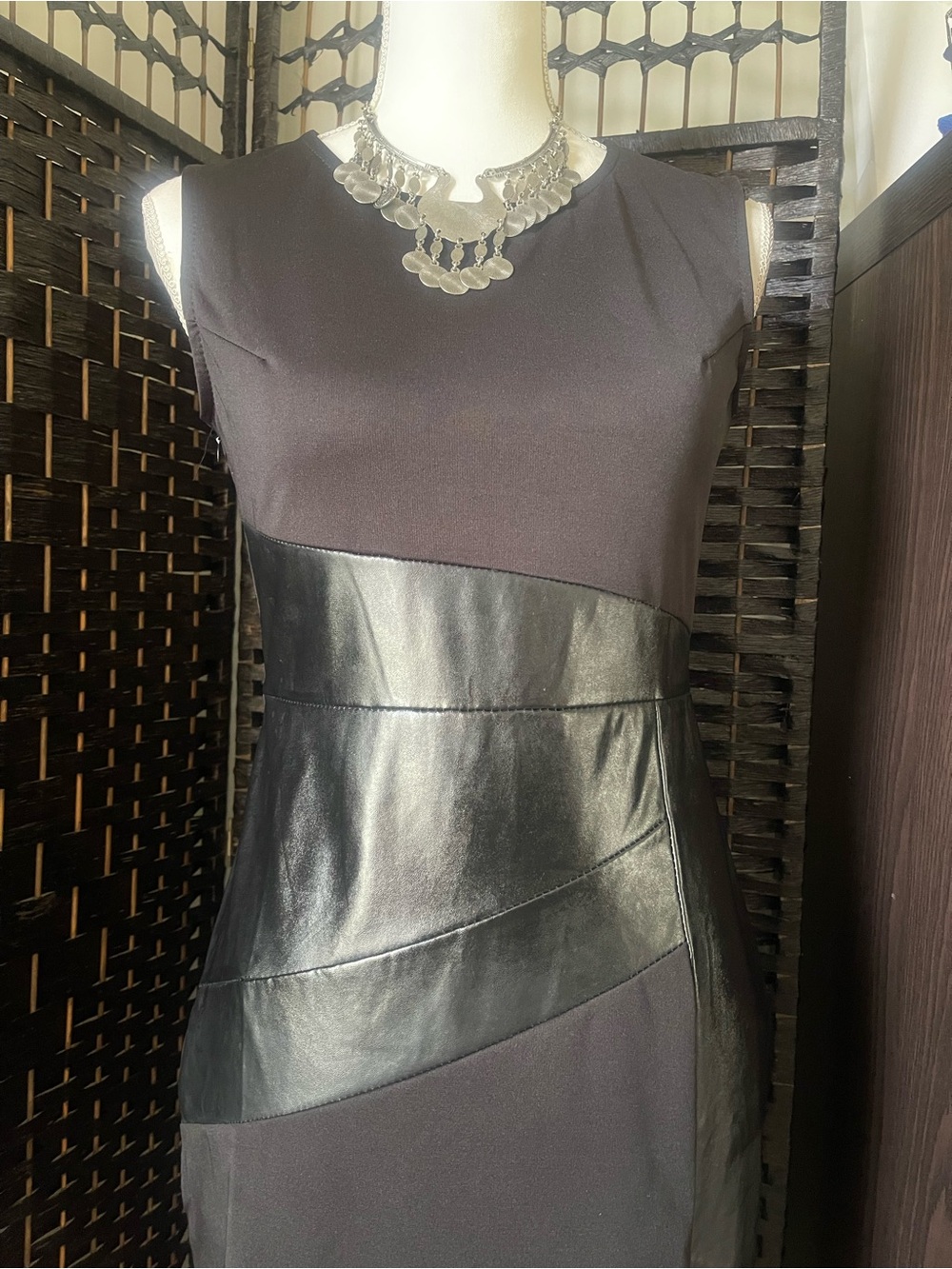 Black Sleeveless Midi Sheath Dress with Faux-Leather Panel - Picture 5 of 5